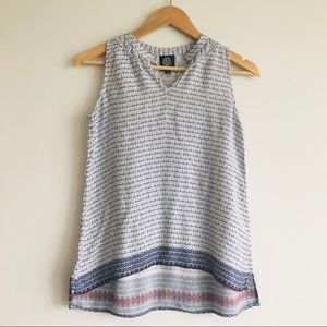 Bobeau | Sleeveless Pattern Lightweight Top